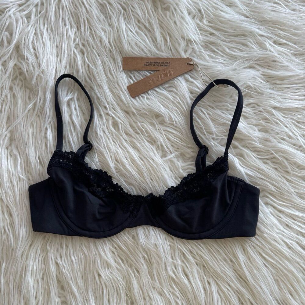 Skims Fits Everybody Lace Demi Underwire Bra Onyx Size 32A